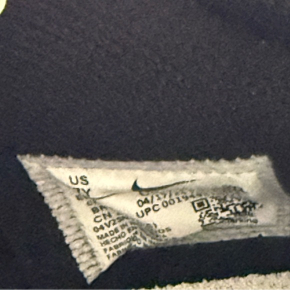 Nike Team Hustle‎ D10 GS 'Black Metallic Gold' CW6735-002 size 7Y NWB - Picture 5 of 8